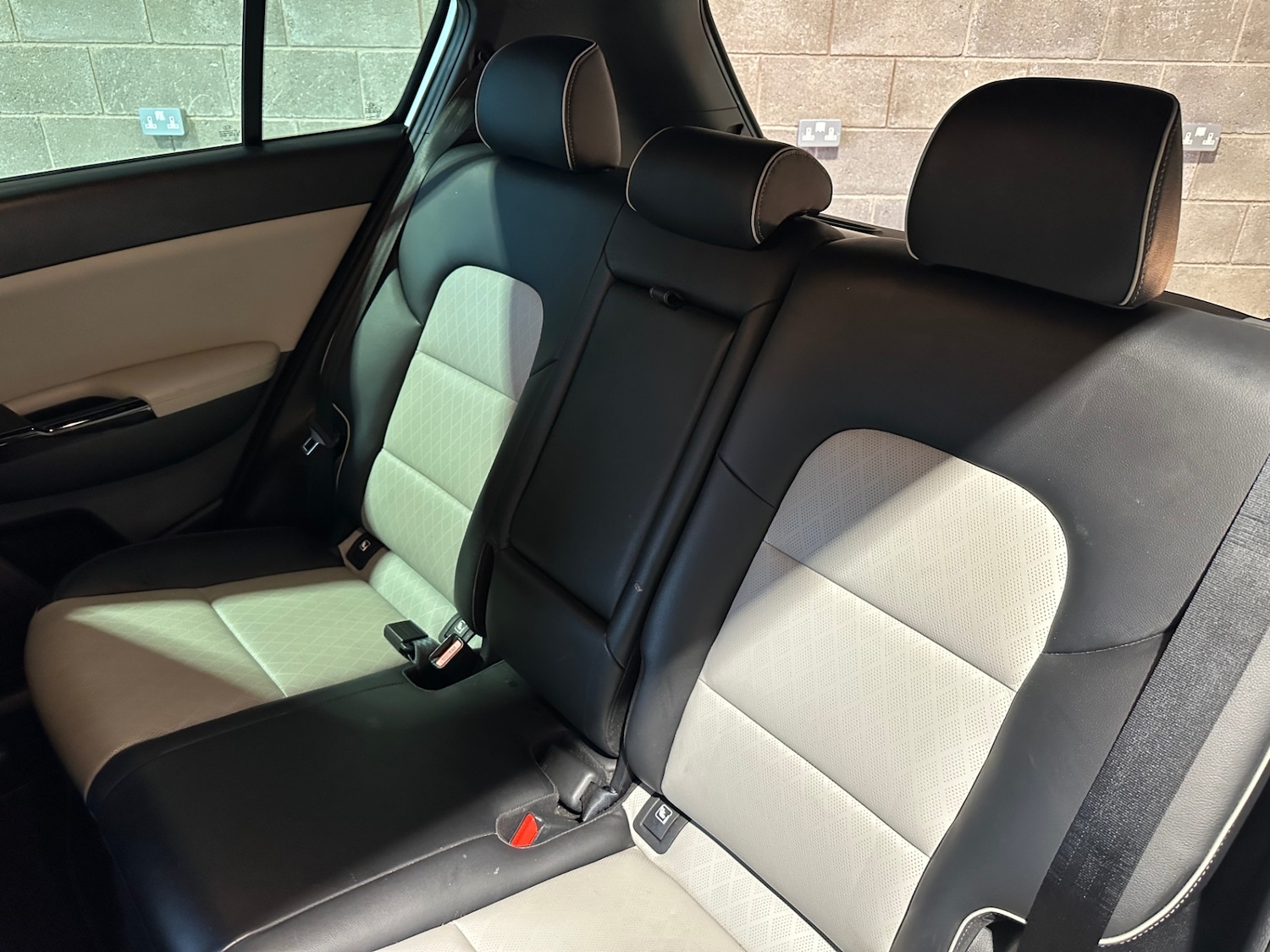 Used Kia Sportage 2017 for sale - 76722380: Photo 28