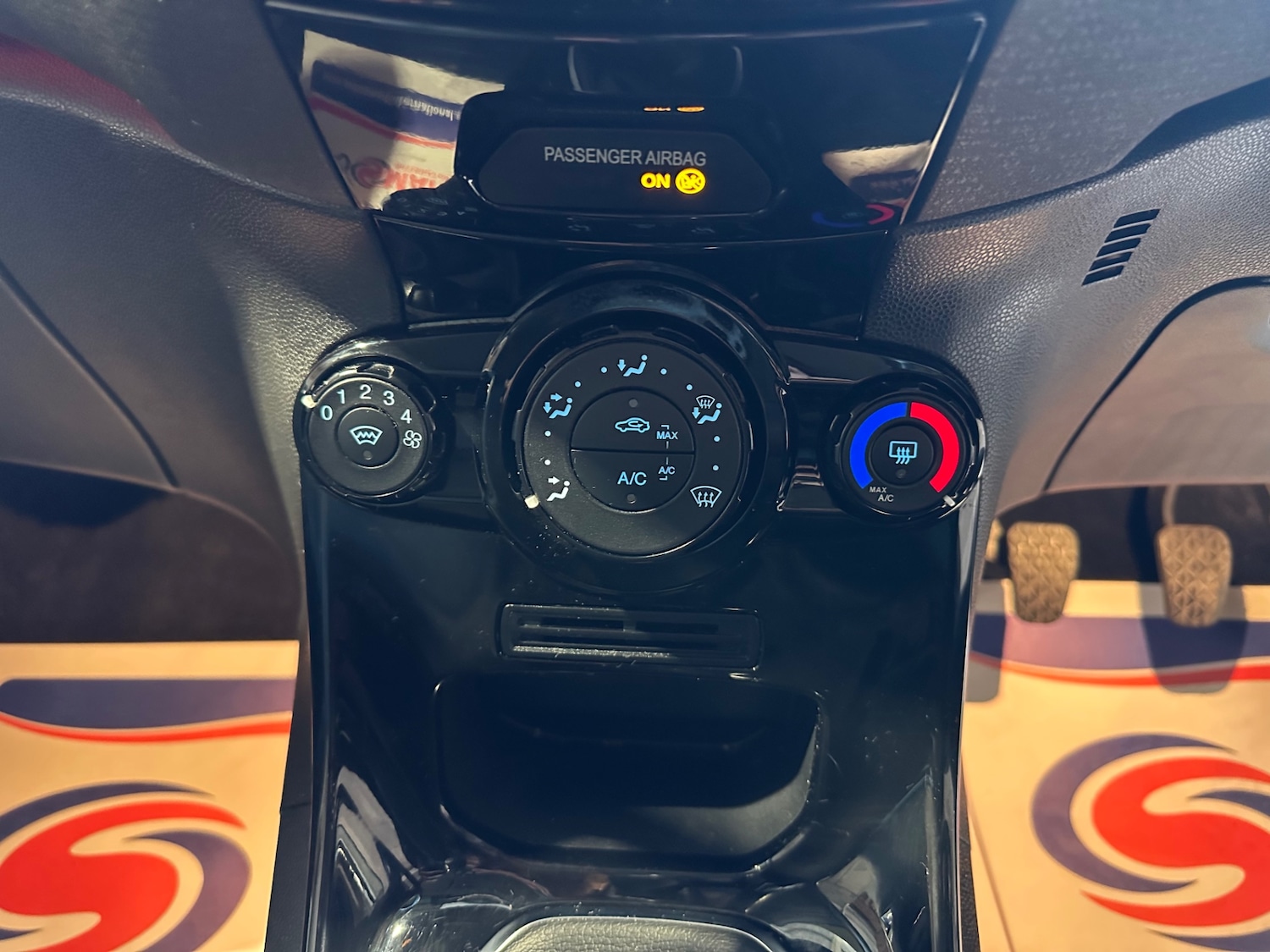 Used Ford Fiesta 2015 for sale - 76650794: Photo 22