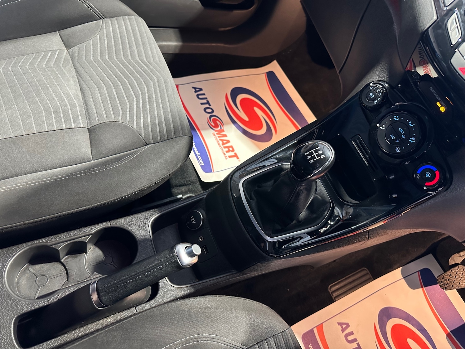 Used Ford Fiesta 2015 for sale - 76650794: Photo 24