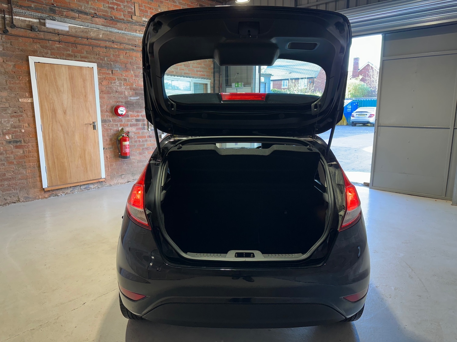 Used Ford Fiesta 2015 for sale - 76650794: Photo 26