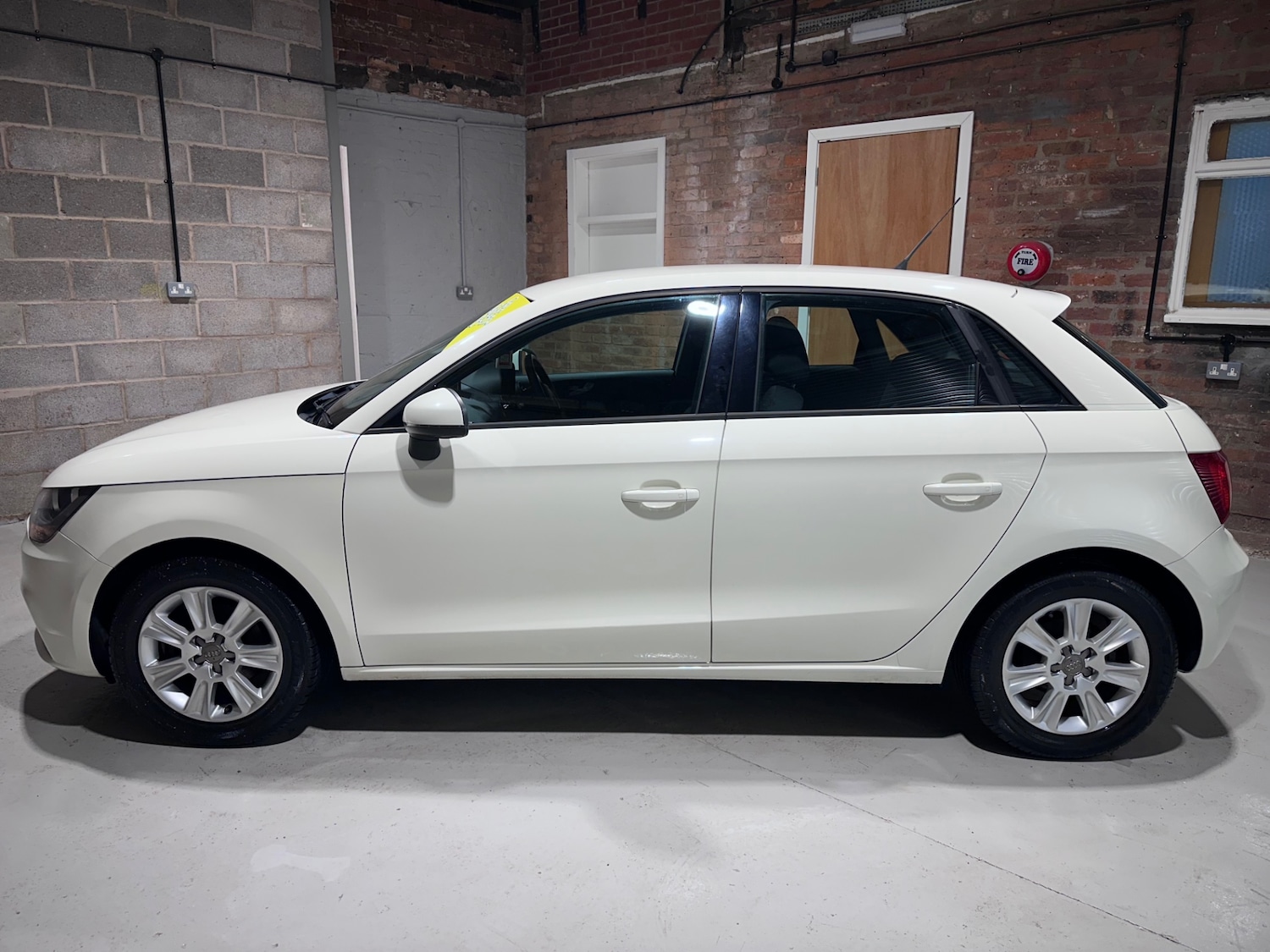 Used Audi A1 2014 for sale - 77742999: Photo 9
