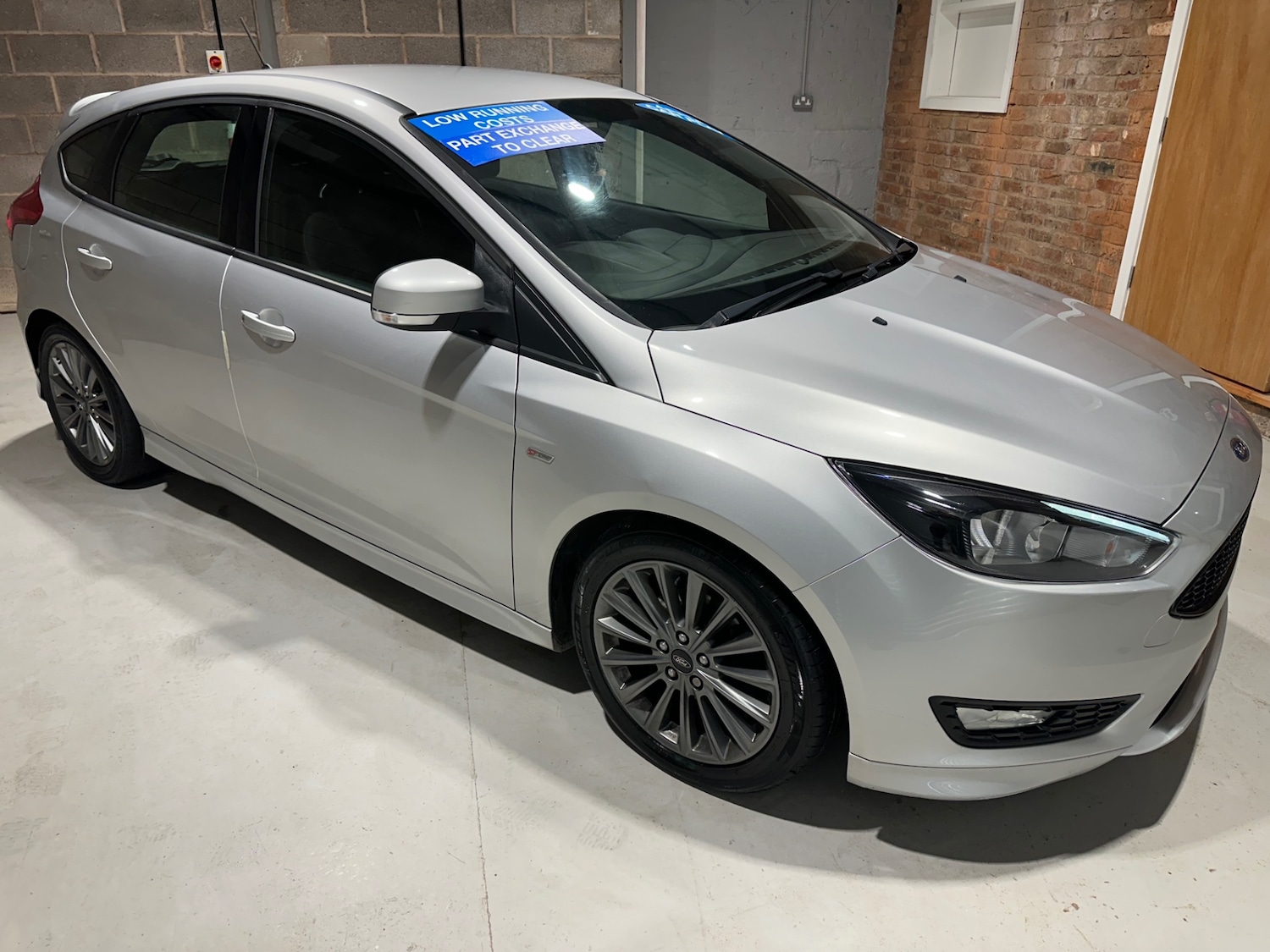 Used Ford Focus 2017 for sale - 77351271: Photo 4