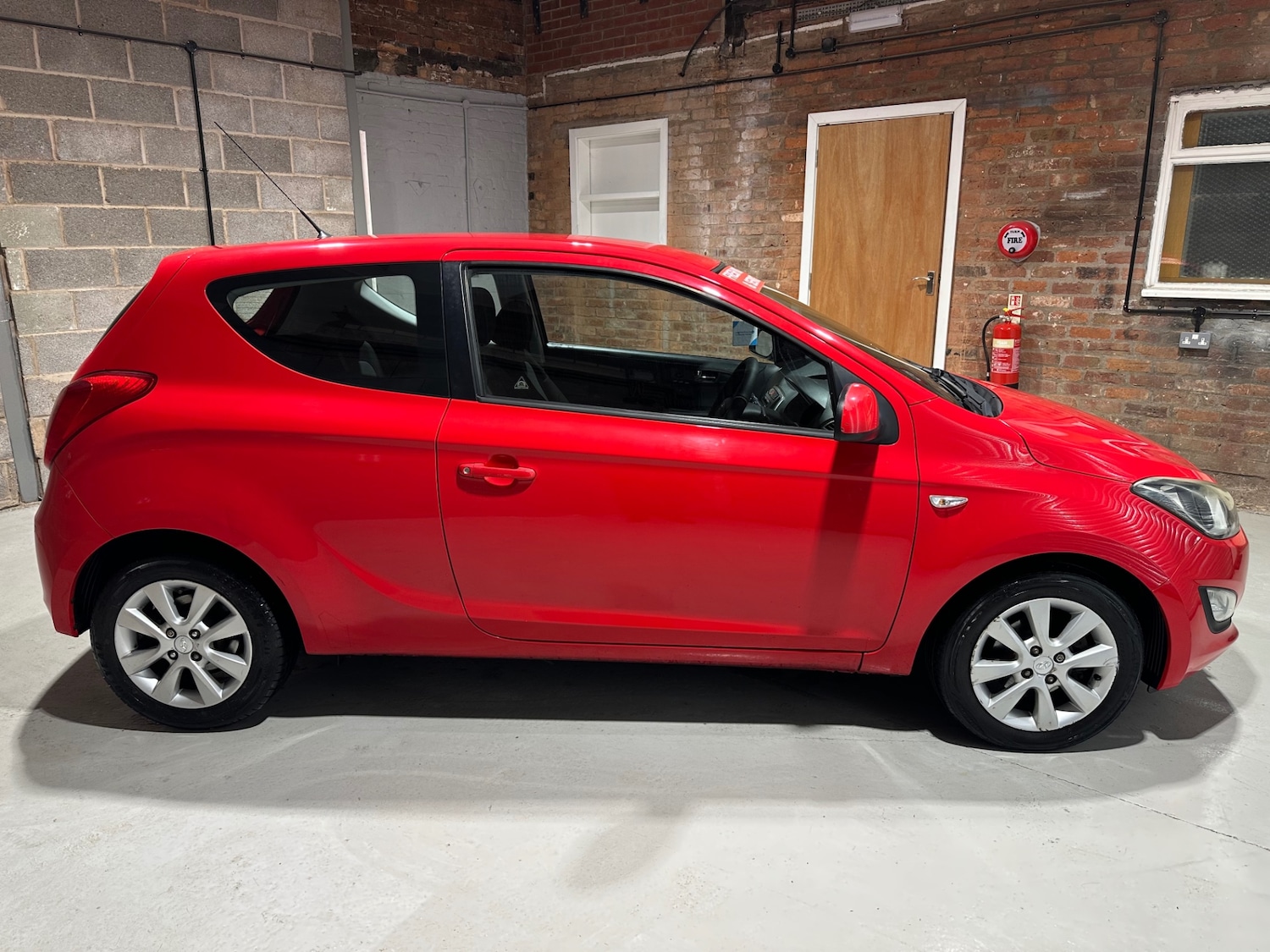 Used Hyundai i20 2013 for sale - 77116284: Photo 4