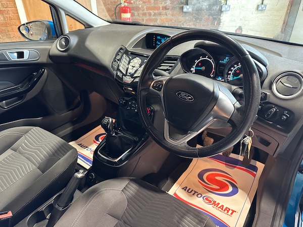 Used Ford Fiesta 2015 for sale - 76196244: Photo 11