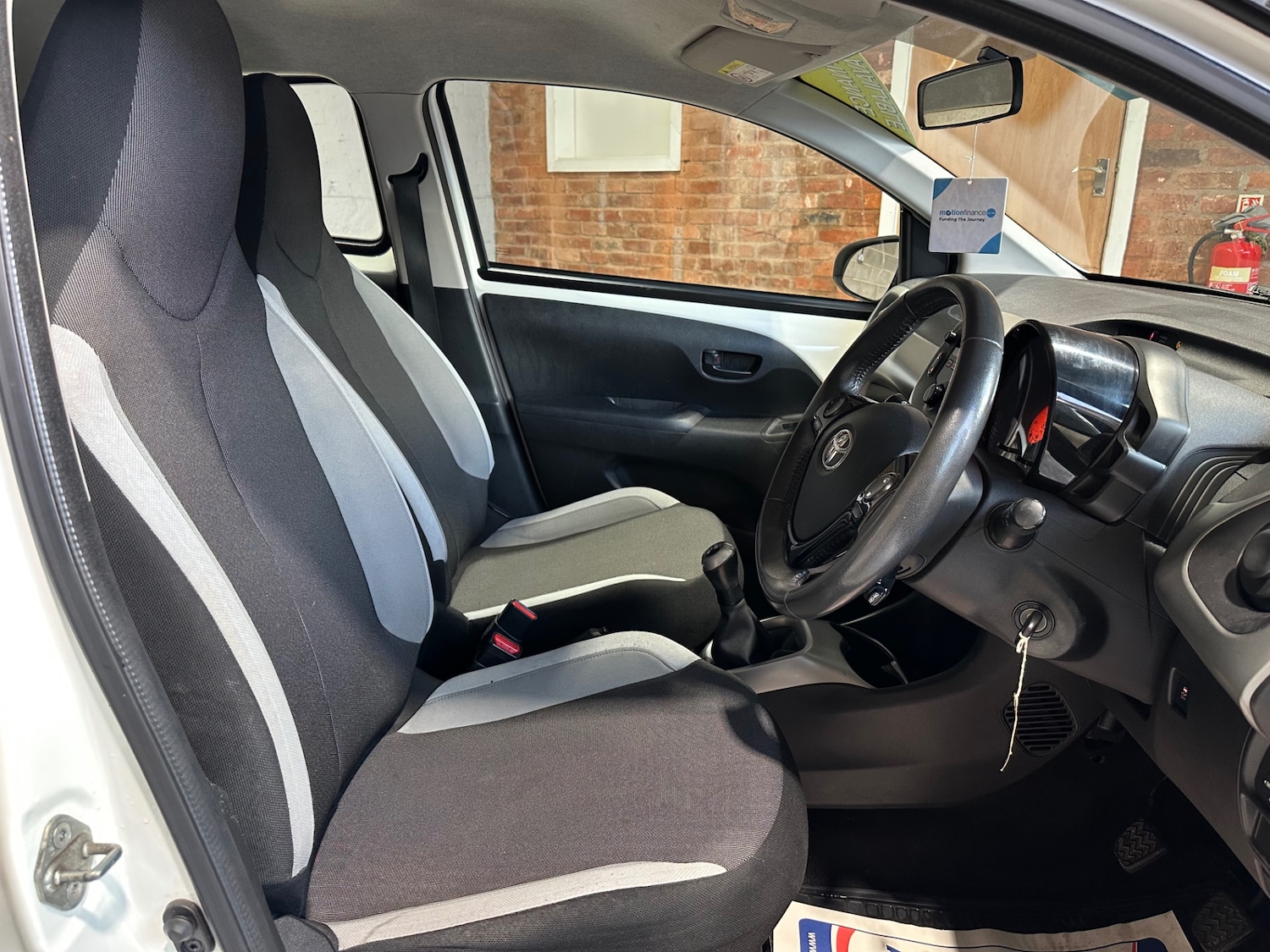 Used Toyota AYGO 2014 for sale - 76881644: Photo 10