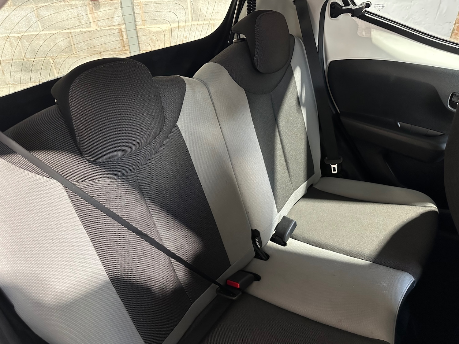 Used Toyota AYGO 2014 for sale - 76881644: Photo 23