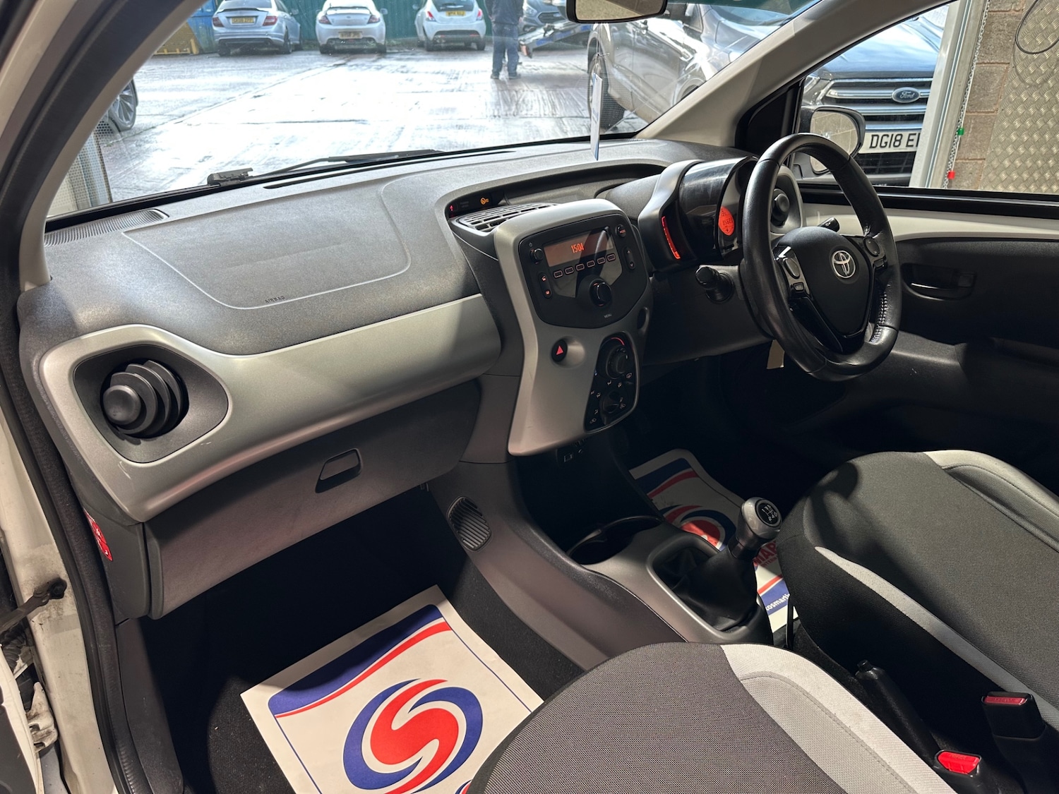 Used Toyota AYGO 2014 for sale - 76881644: Photo 30