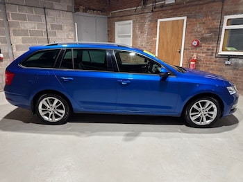 Used Skoda Octavia 2017 for sale - 76290933: Photo