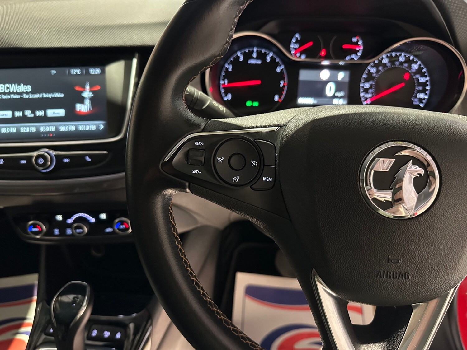 Used Vauxhall Crossland X 2018 for sale - 76892606: Photo 23