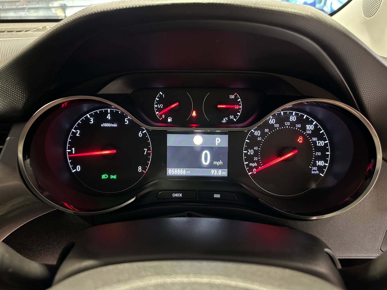 Used Vauxhall Crossland X 2018 for sale - 76892606: Photo 25