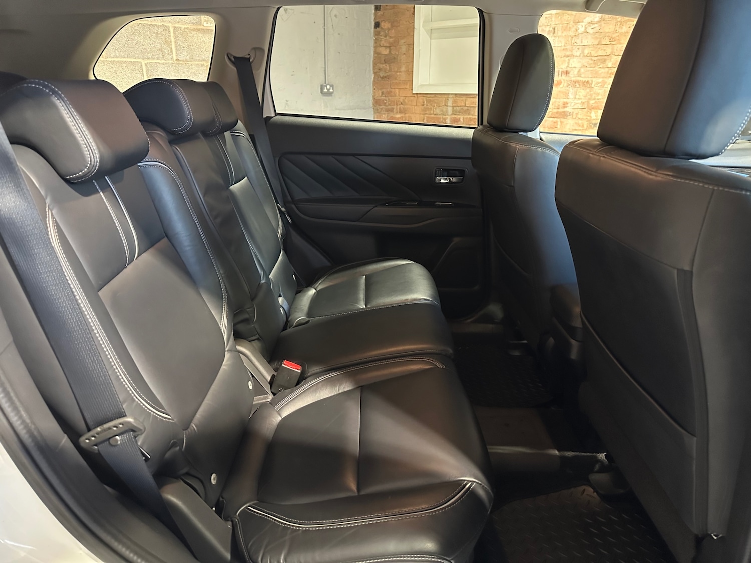 Used Mitsubishi Outlander 2016 for sale - 77186522: Photo 32