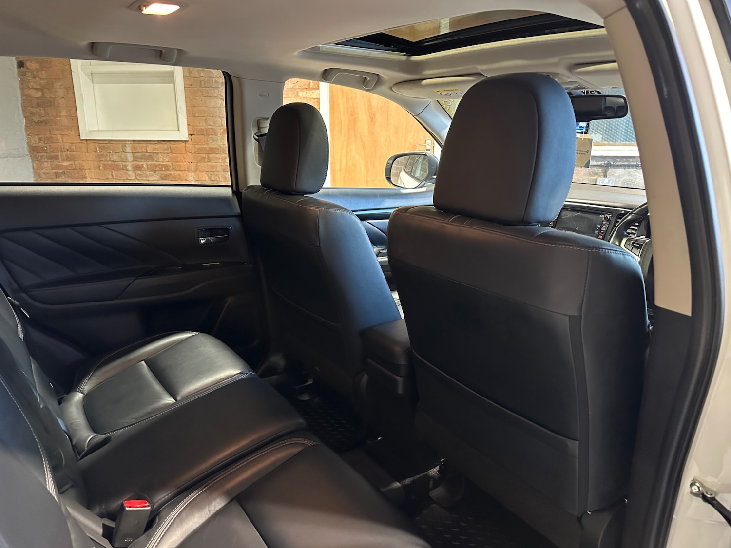 Used Mitsubishi Outlander 2016 for sale - 77186522: Photo 33