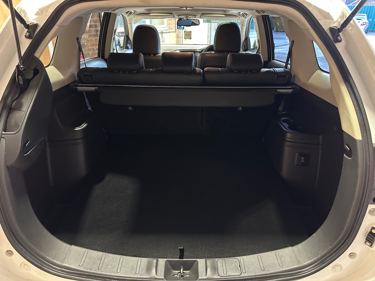 Used Mitsubishi Outlander 2016 for sale - 77186522: Photo 35