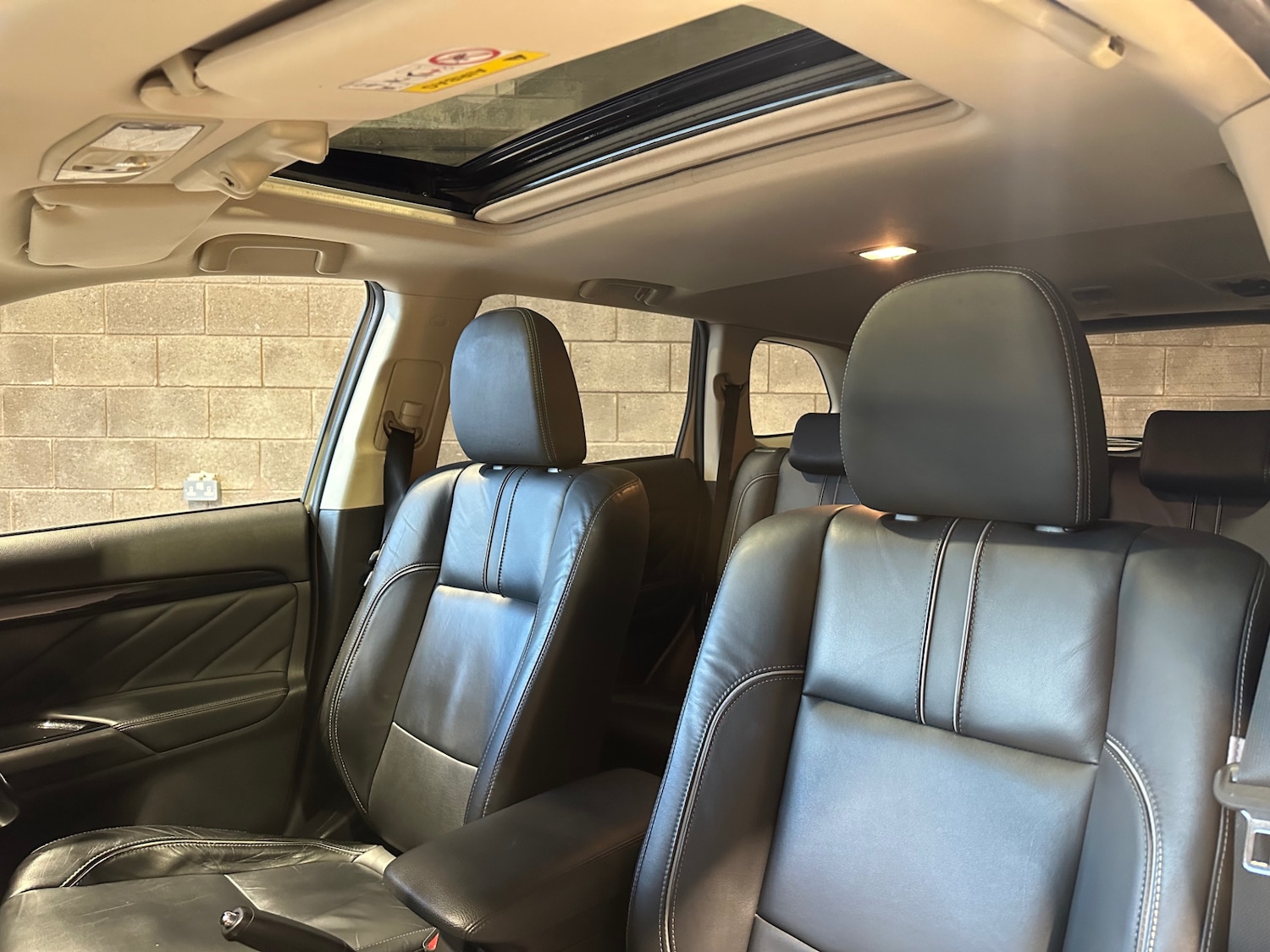 Used Mitsubishi Outlander 2016 for sale - 77186522: Photo 41