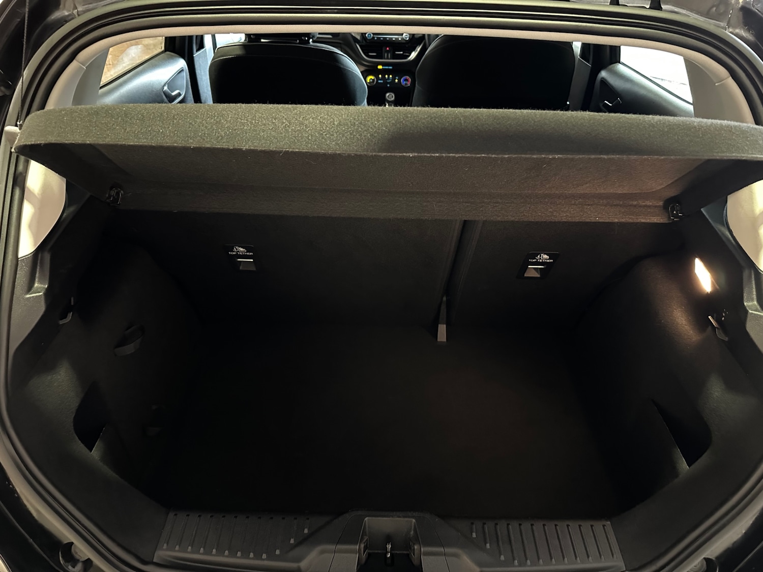 Used Ford Fiesta 2018 for sale - 77247454: Photo 32