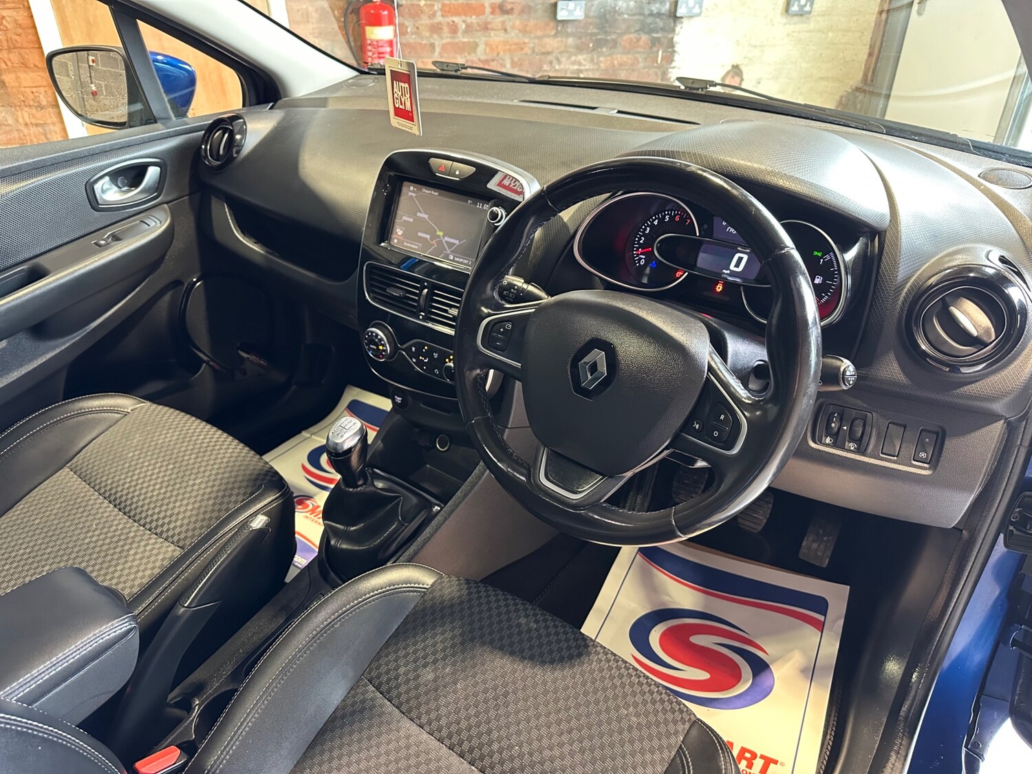 Used Renault Clio 2018 for sale - 77483090: Photo 15