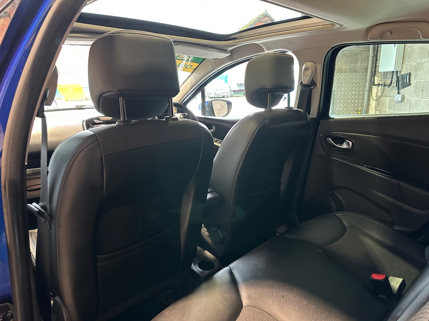 Used Renault Clio 2018 for sale - 77483090: Photo 42