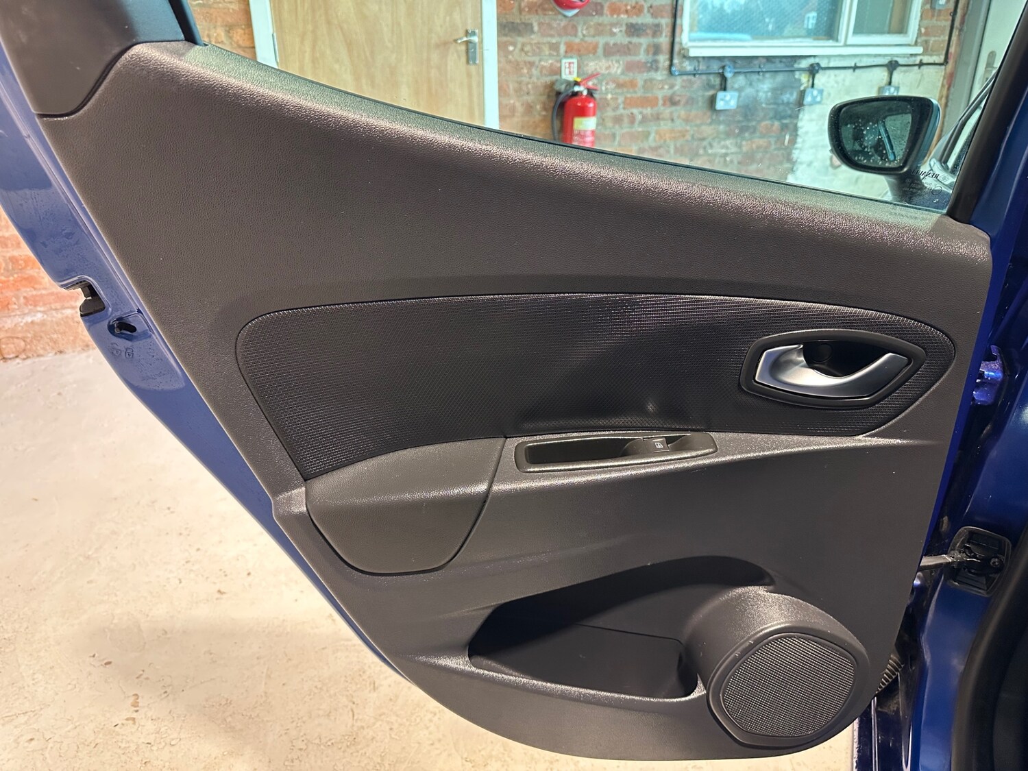 Used Renault Clio 2018 for sale - 77483090: Photo 43