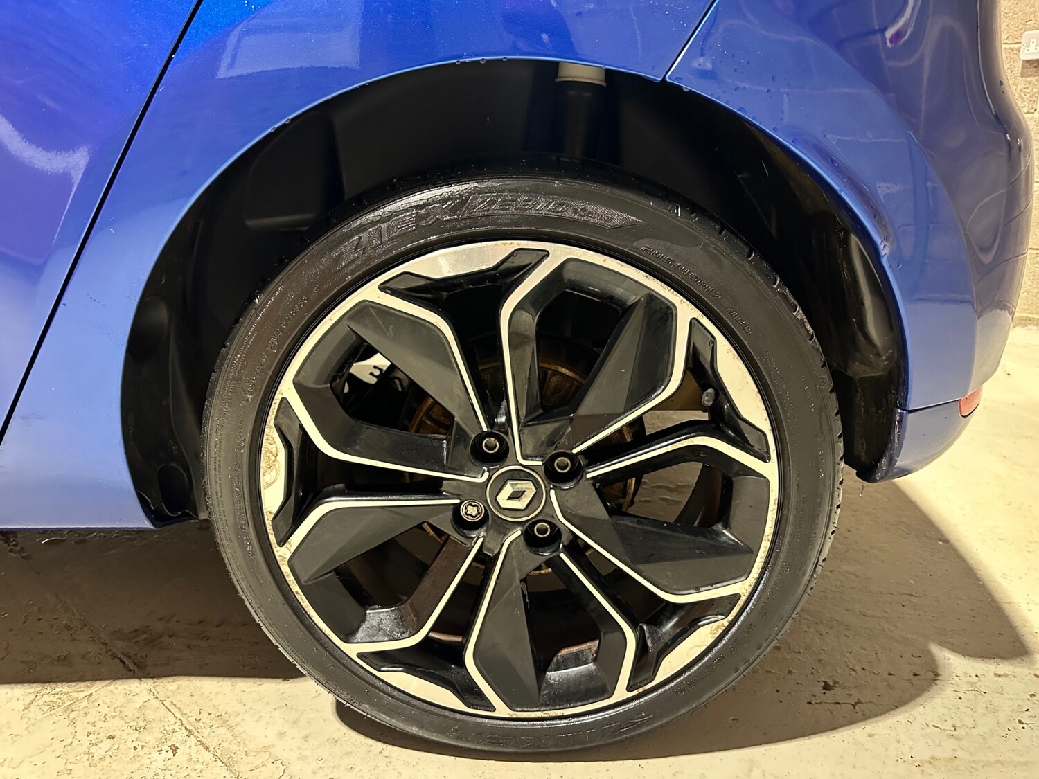 Used Renault Clio 2018 for sale - 77483090: Photo 48