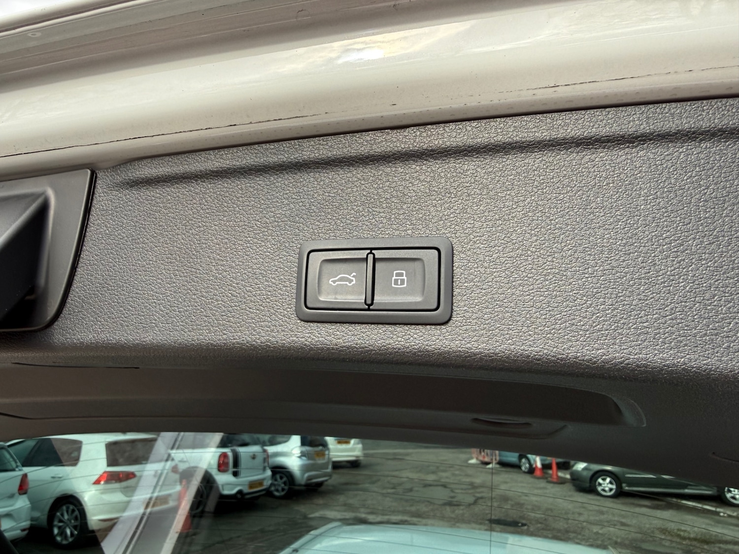 Used Audi A4 2017 for sale - 77926701: Photo 11