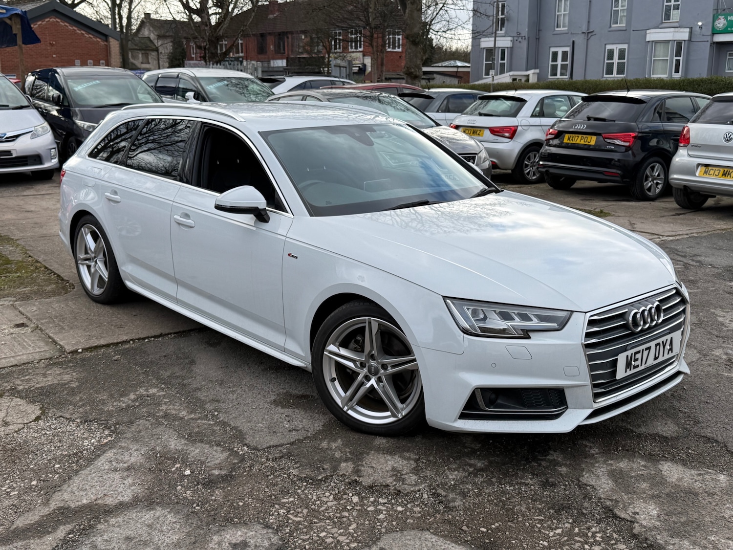 Used Audi A4 2017 for sale - 77926701: Photo 4