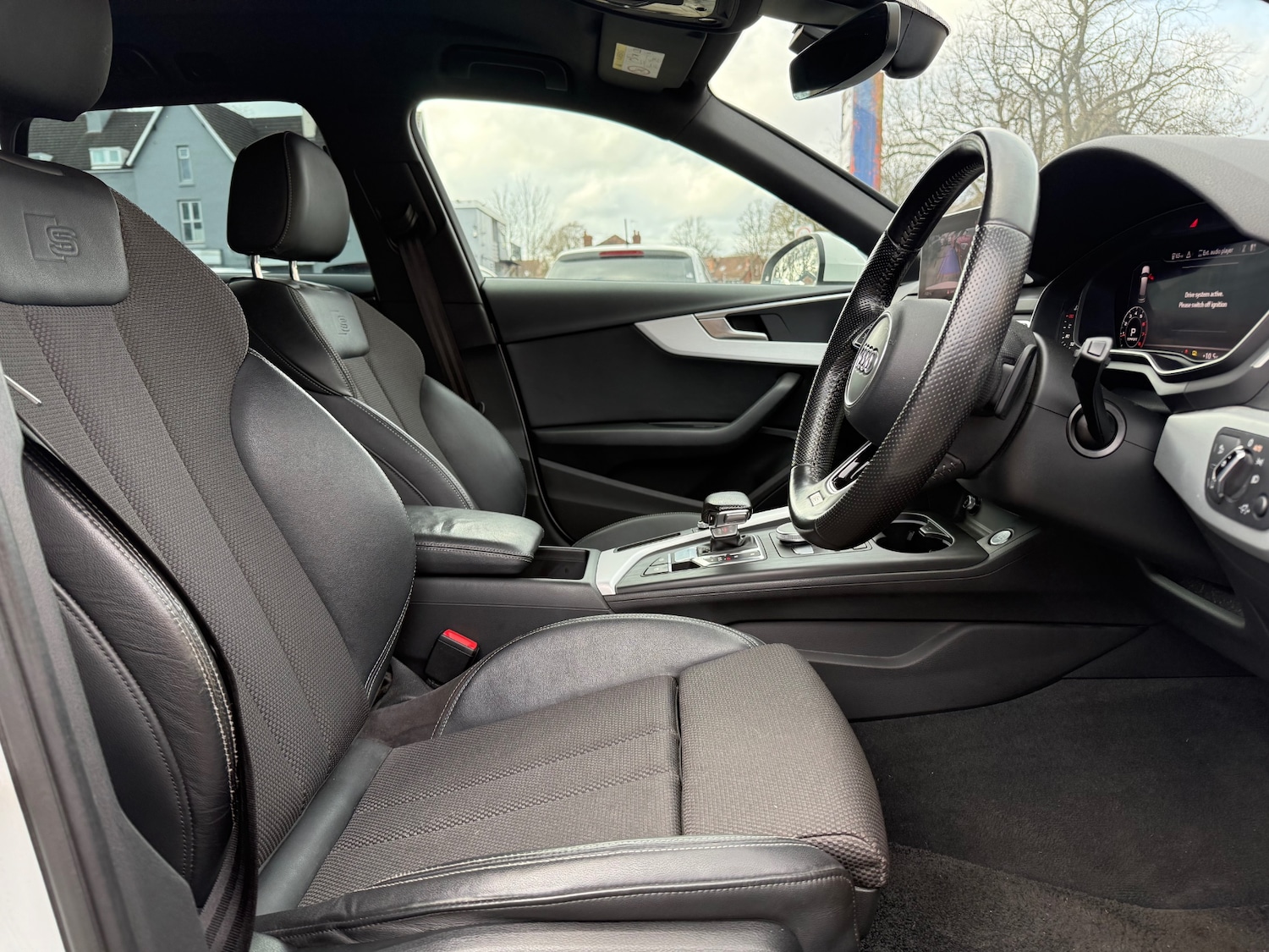 Used Audi A4 2017 for sale - 77926701: Photo 5