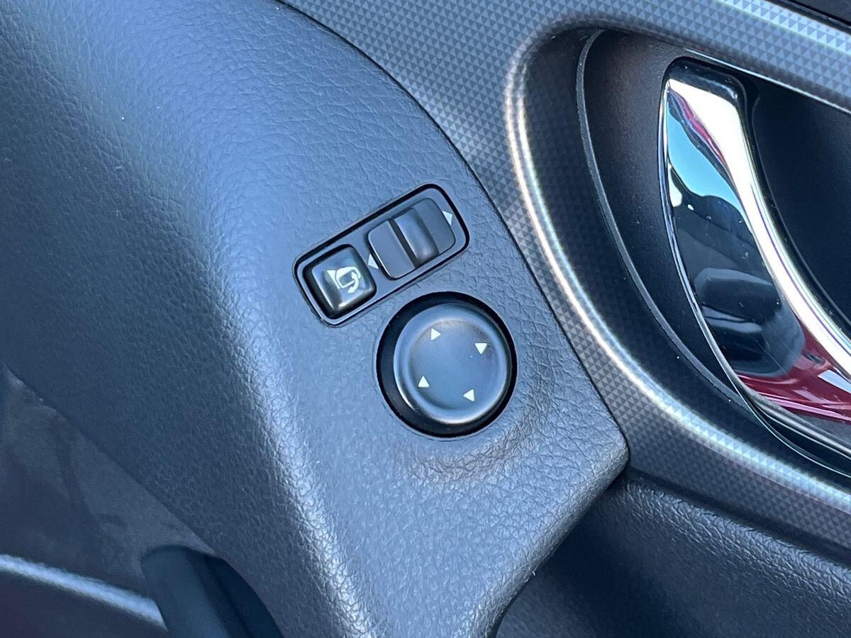 Used Nissan Qashqai 2018 for sale - 77104220: Photo 42