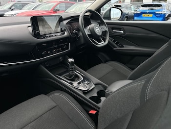 Used Nissan Qashqai 2021 for sale - 75969596: Photo 2