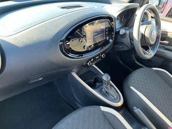 Used Toyota Aygo X 2022 for sale - 77742084: Photo