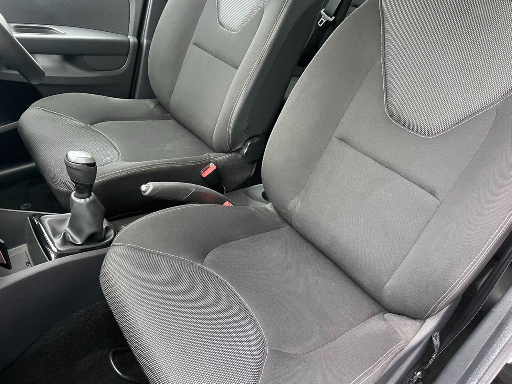 Used Renault Clio 2019 for sale - 77383949: Photo 23