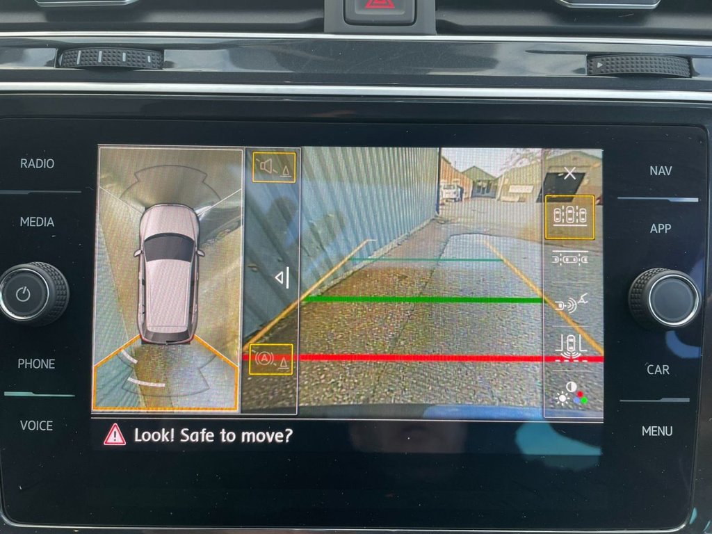 Used Volkswagen Tiguan 2020 for sale - 76879069: Photo 30