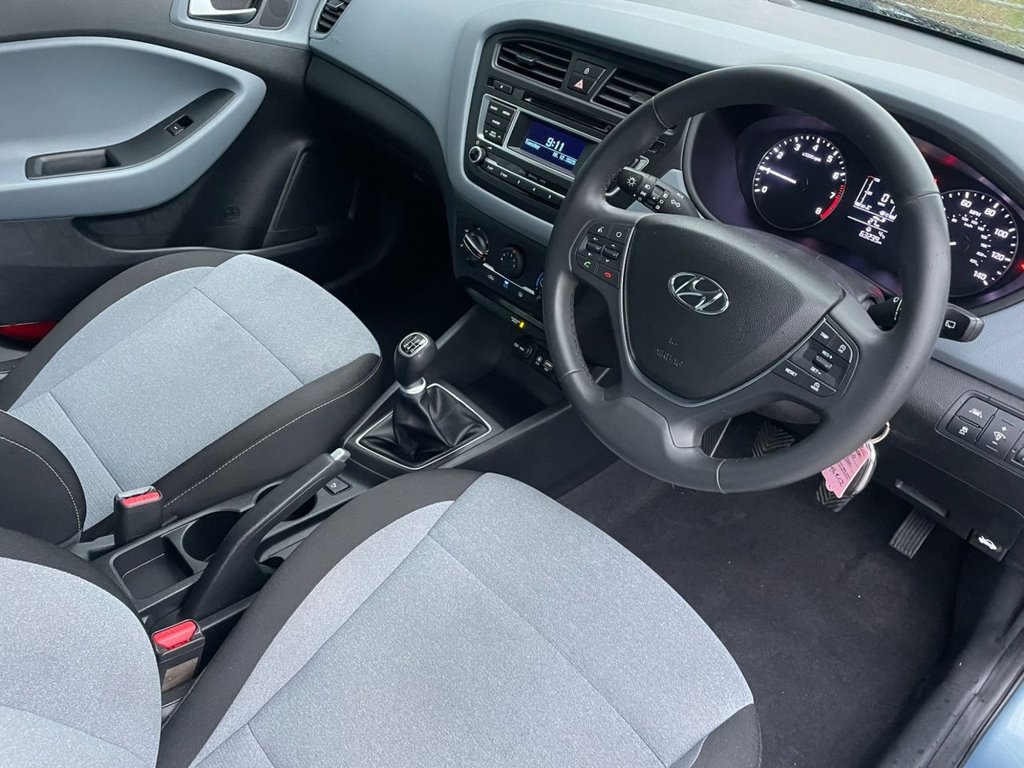 Used Hyundai i20 2016 for sale - 76973806: Photo 18