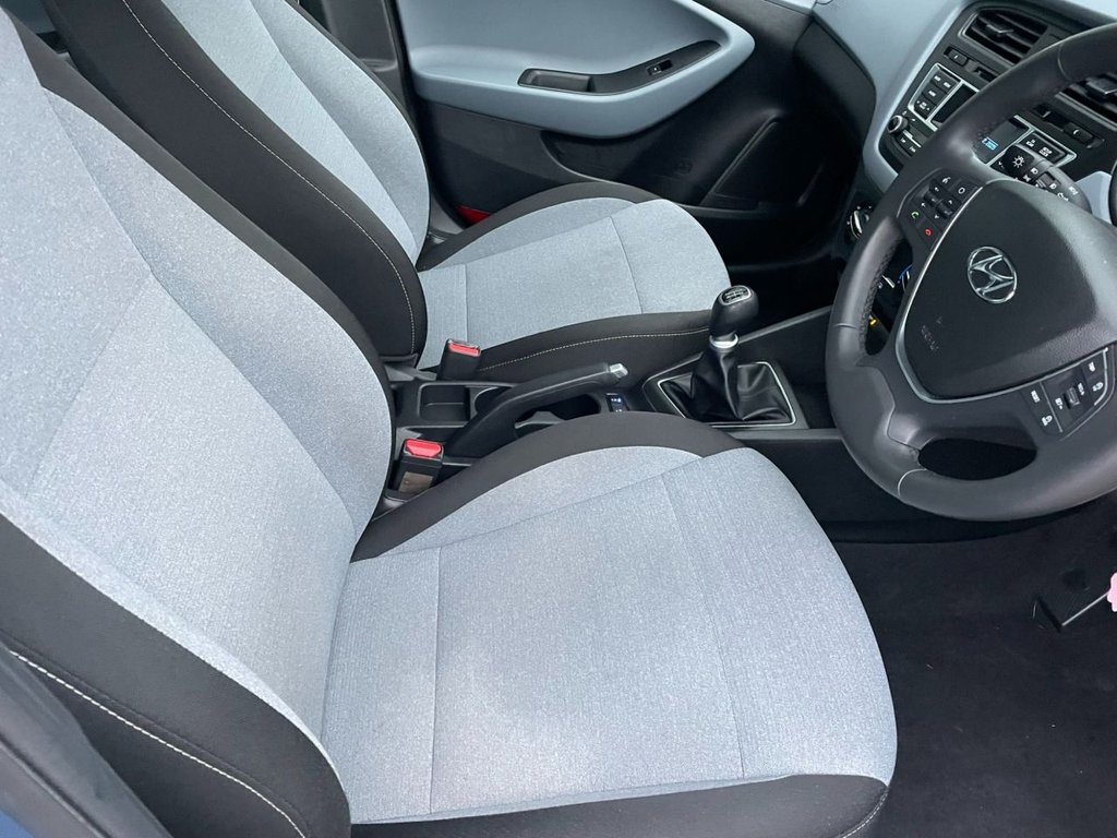 Used Hyundai i20 2016 for sale - 76973806: Photo 19