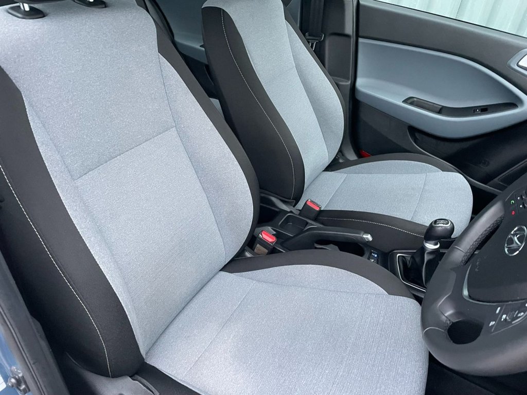 Used Hyundai i20 2016 for sale - 76973806: Photo 20