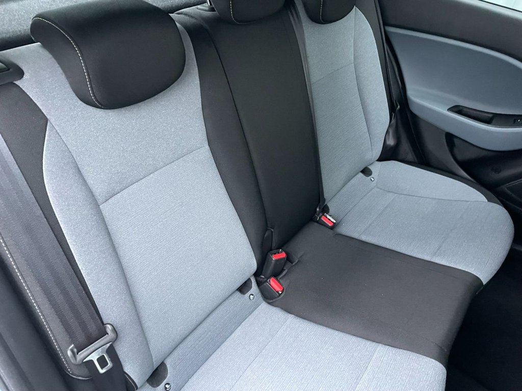 Used Hyundai i20 2016 for sale - 76973806: Photo 21