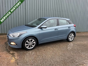 Used Hyundai i20 2016 for sale - 76973806: Photo