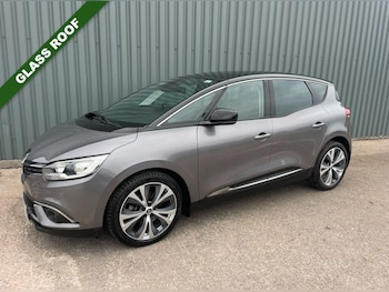Used Renault Scenic 2017 for sale - 76879058: Photo
