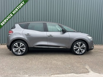 Used Renault Scenic 2017 for sale - 76879058: Photo