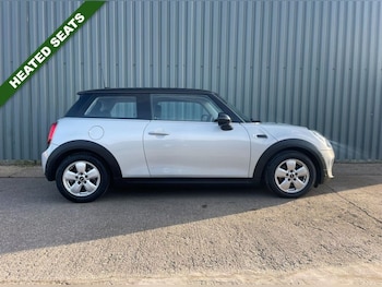 Used MINI Hatch 2019 for sale - 78002591: Photo