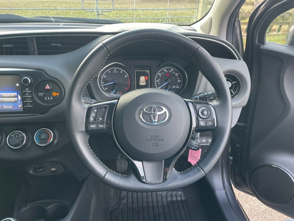 Used Toyota Yaris 2019 for sale - 77879903: Photo 18