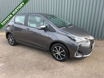 Used Toyota Yaris 2019 for sale - 77879903: Photo
