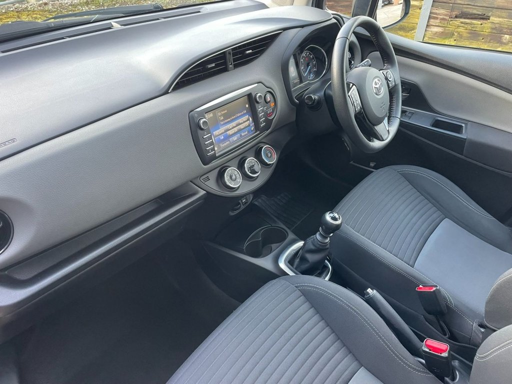 Used Toyota Yaris 2019 for sale - 77879903: Photo 22