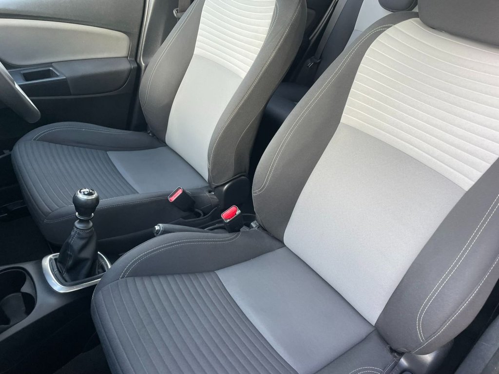 Used Toyota Yaris 2019 for sale - 77879903: Photo 23