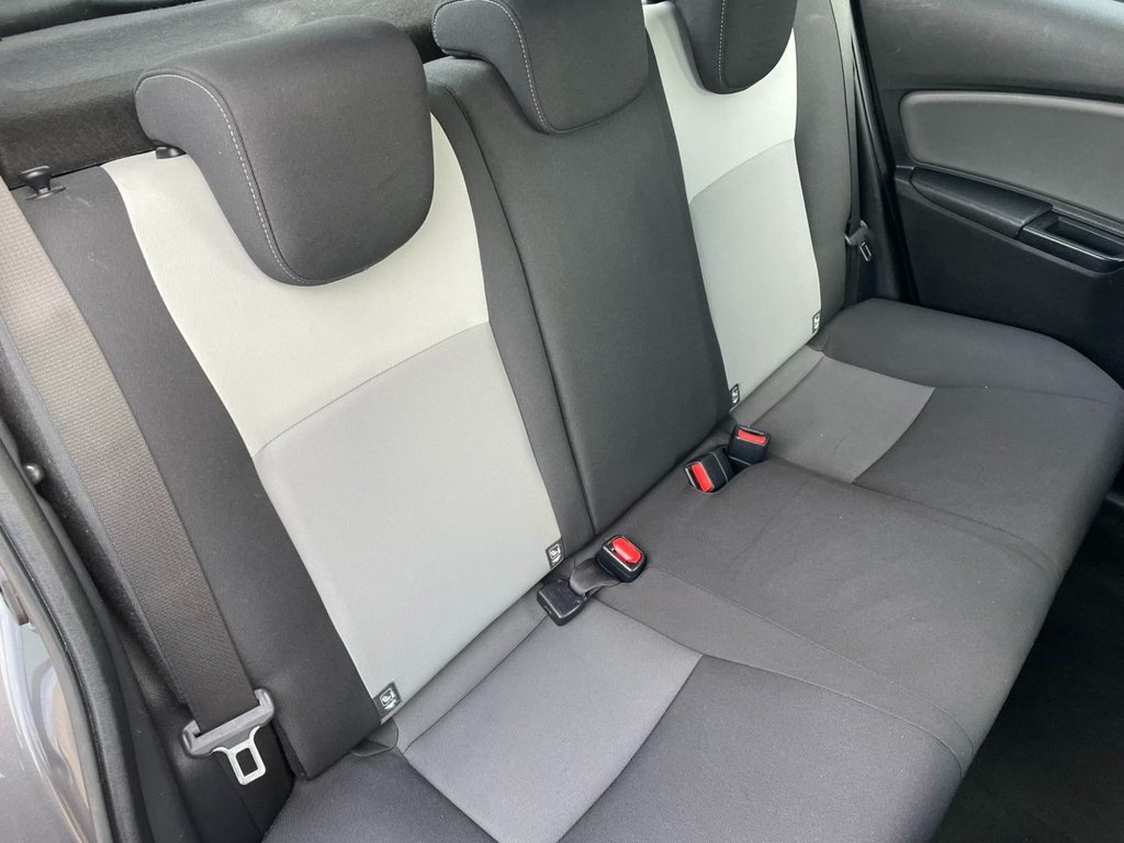 Used Toyota Yaris 2019 for sale - 77879903: Photo 25