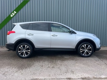 Used Toyota RAV4 2015 for sale - 75703587: Photo