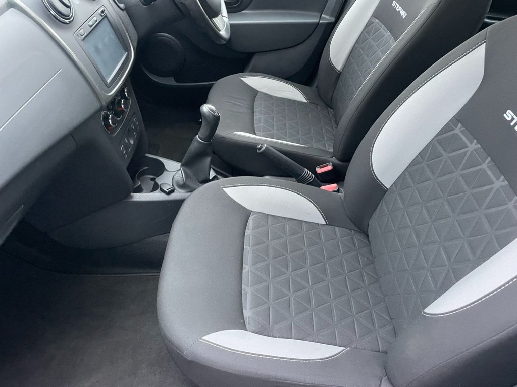 Used Dacia Sandero Stepway 2016 for sale - 77477413: Photo 24