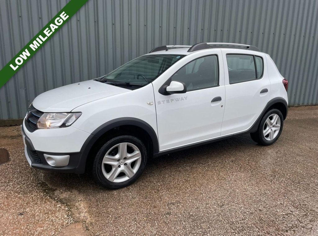 Used Dacia Sandero Stepway 2016 for sale - 77477413: Photo 3