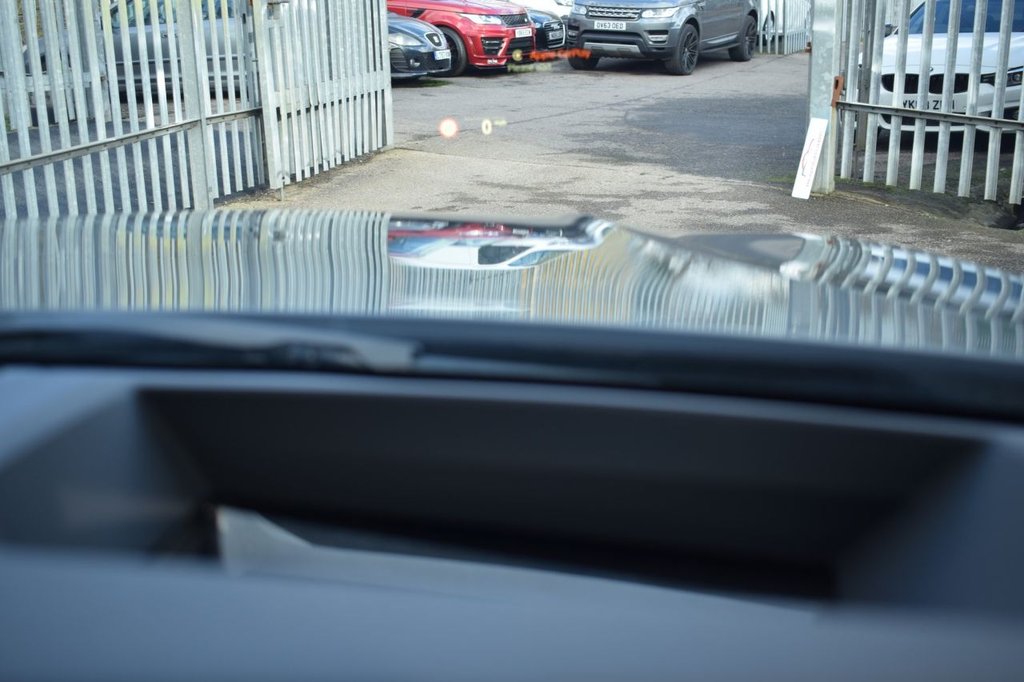 Used BMW 3 Series 2020 for sale - 77269111: Photo 31