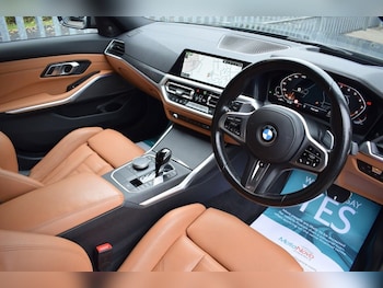 Used BMW 3 Series 2021 for sale - 76285379: Photo