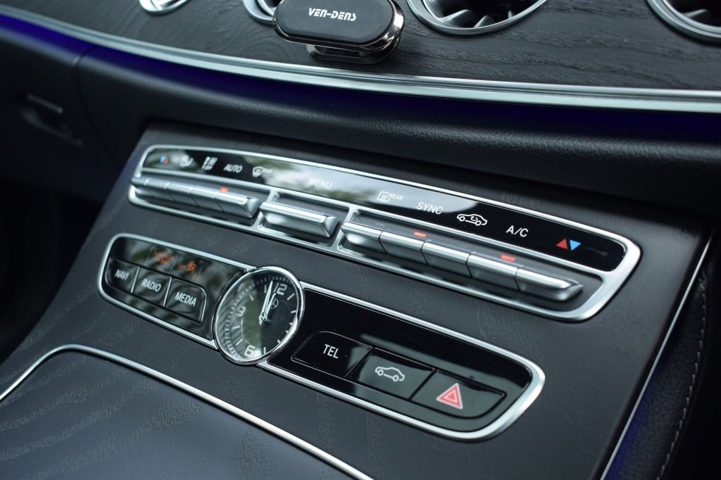 Used Mercedes-Benz E Class 2018 for sale - 76285370: Photo 38